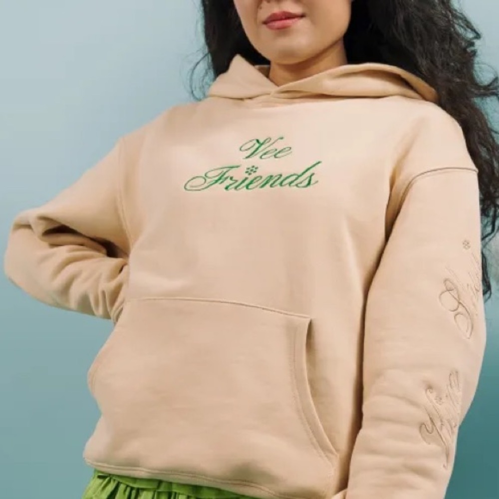 Kim Shui Beige hoodie - Picture 2 of 5